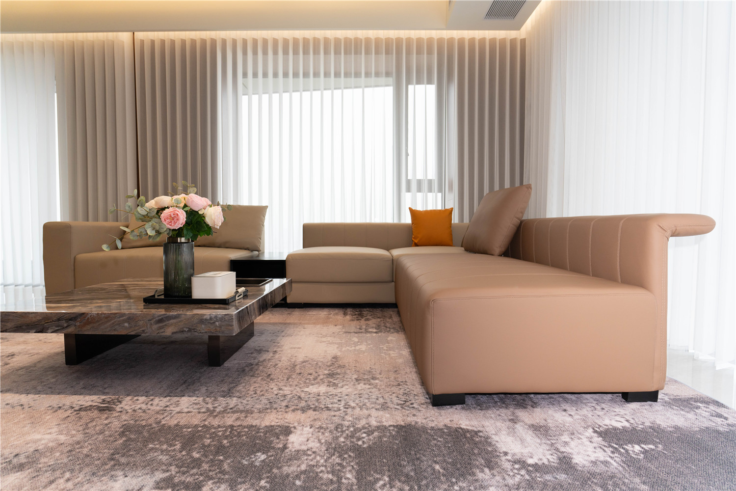 世茂天胤装修,意式极简风格