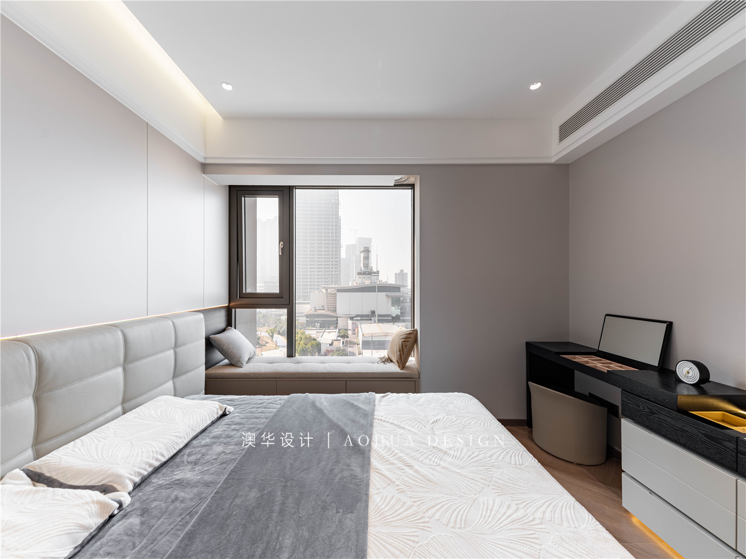 绿地海铂御观装修,大平层装修